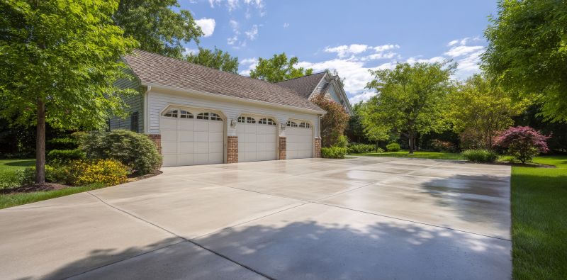 Commercial Concrete Driveway